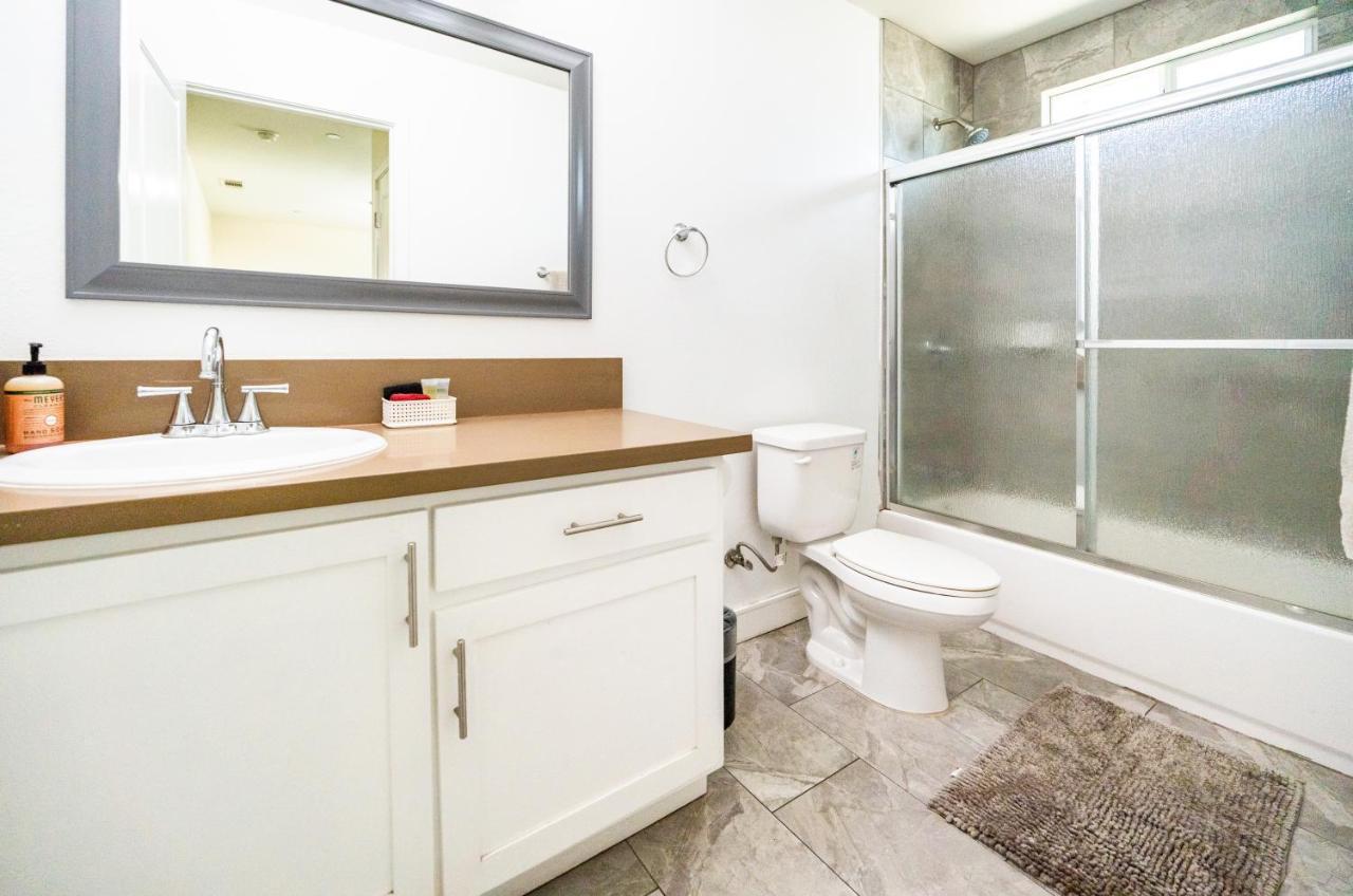 Spacious 5 Bedroom 3 Bath Modern Home By Downtown La With Parking Los Angeles Ngoại thất bức ảnh