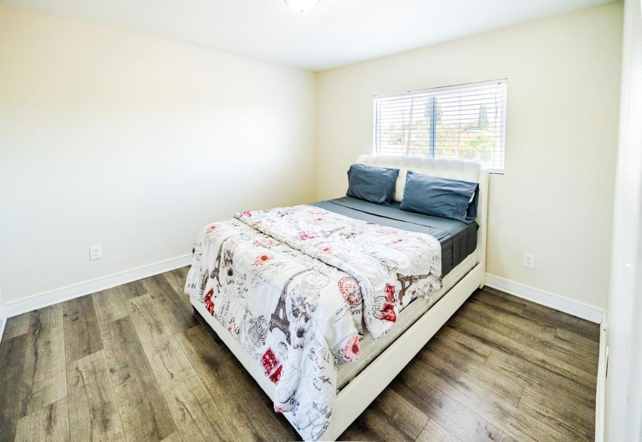 Spacious 5 Bedroom 3 Bath Modern Home By Downtown La With Parking Los Angeles Ngoại thất bức ảnh